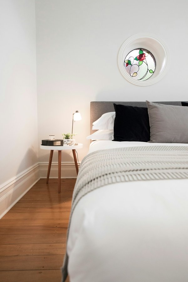 Tables de chevet uniques : Design, fonctionnalité et style intérieur